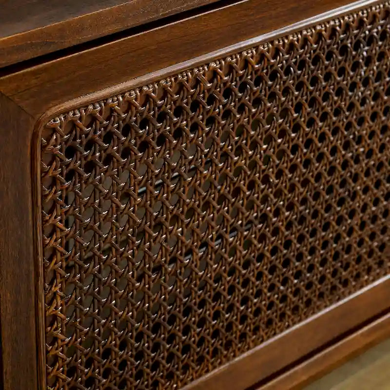 Meuble TV de 59 avec étagères ouvertes et portes en rotin pour téléviseurs de 65