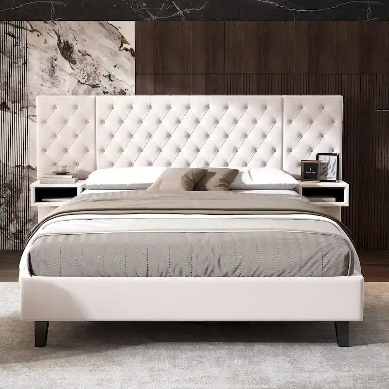 Plattformbett mit niedriger Bauhöhe, modernes gepolstertes Samtbett, Bett mit rautenförmig geheftetem Wingback-Kopfteil und 2 Nachttischen mit Stauraum